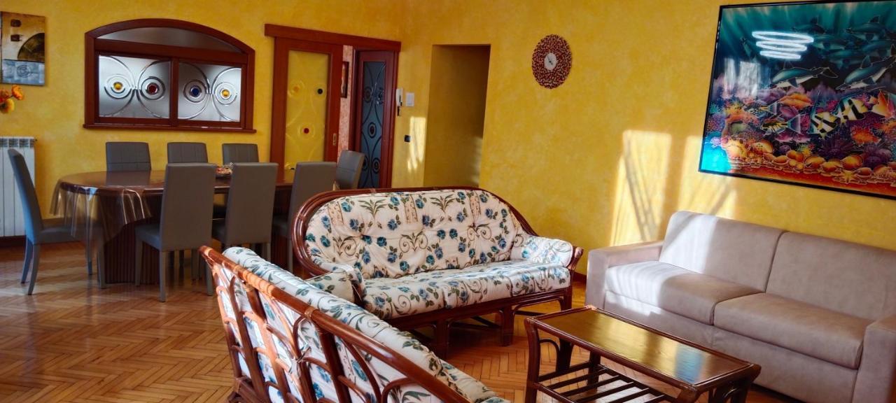 Luxe Apartment Near Milano, Rho Fiera E Mxp Busto Arsizio Eksteriør billede