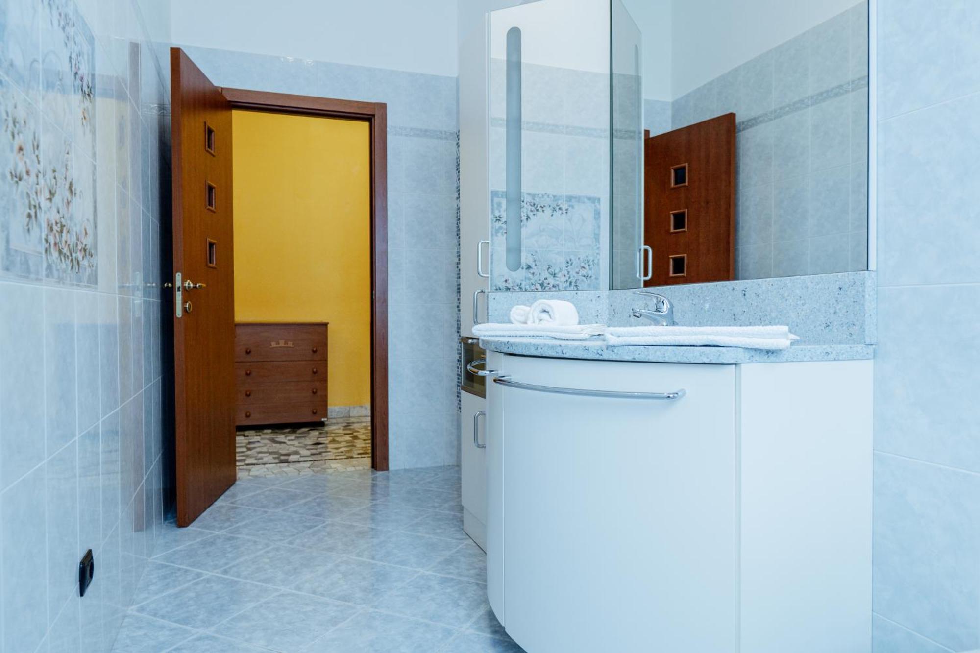 Luxe Apartment Near Milano, Rho Fiera E Mxp Busto Arsizio Eksteriør billede